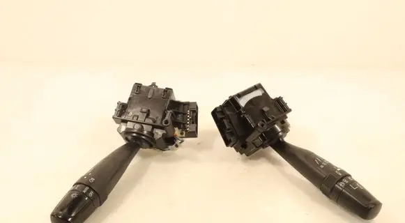 Suzuki Swift I Light switch 173744