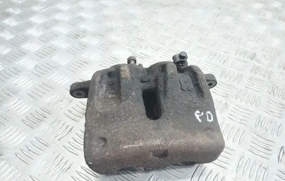 Land Rover Discovery 3 - LR3 Front brake caliper
