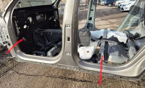 Volvo XC90 Front sill (body part) 