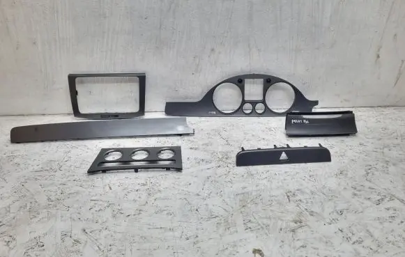Volkswagen PASSAT B6 Dashboard trim 3C1858335BF 3C0858069AE