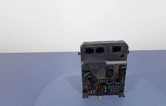 Citroen C3 Fuse box set 9646775180
