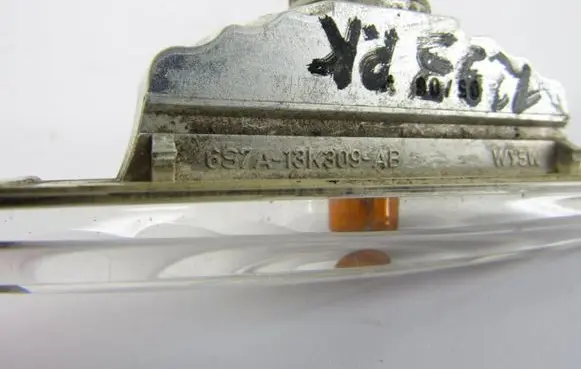 Ford Mondeo Mk III Front fender indicator light 6S7A13K309AB