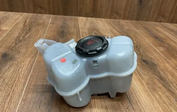 Audi Q4 Sportback e-tron Coolant expansion tank/reservoir 1EA121407F