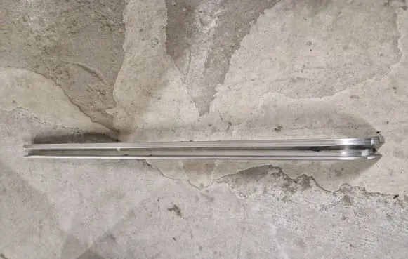 Volkswagen Crafter Sliding door middle rail 