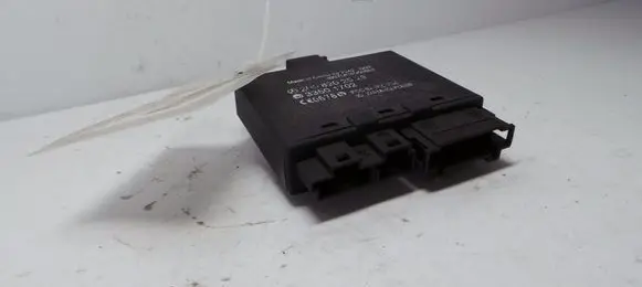 Mercedes-Benz CLK A209 C209 Door control unit/module A2098202526