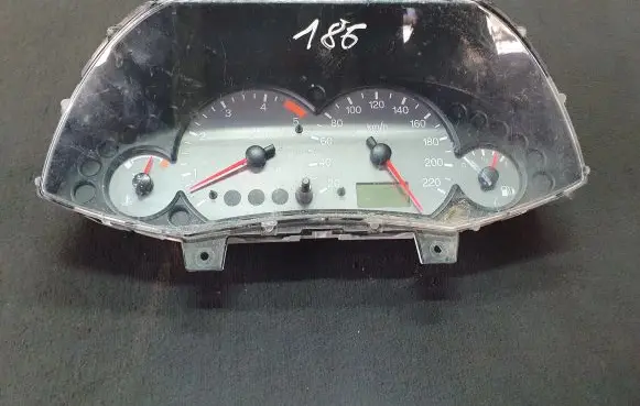 Ford Focus Speedometer (instrument cluster) 98AP10841BC 44ZU115