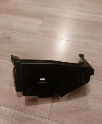 Toyota Auris 150 Other trunk/boot trim element 5842702010