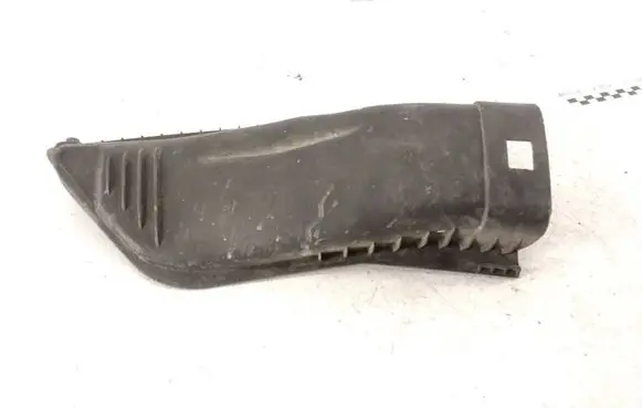 BMW 5 E60 E61 Air filter box cover 7789109 0514011810