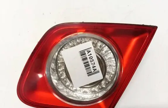 Volkswagen Jetta V Tailgate rear/tail lights 1K5945094