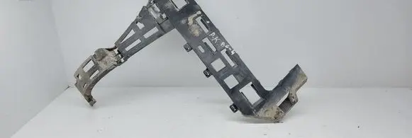 Volkswagen PASSAT B6 Front bumper mounting bracket 3C9807377