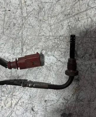 Skoda Superb B6 (3T) Exhaust gas temperature sensor 03L906088AJ