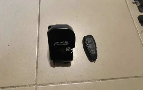 Ford Focus Ignition key/card H1BC3F880CE