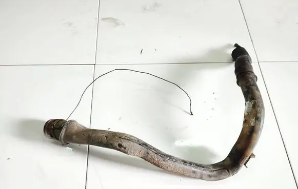 Fuel tank filler neck pipe