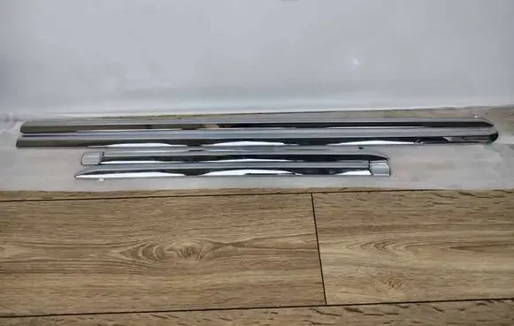 Toyota Yaris Front door trim (molding) PZ415B2490ZB
