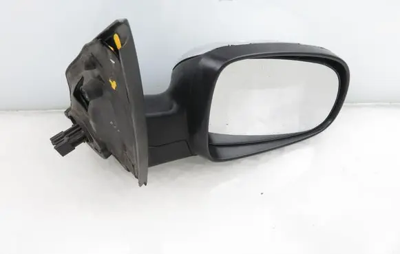 Opel Corsa C Front door electric wing mirror 