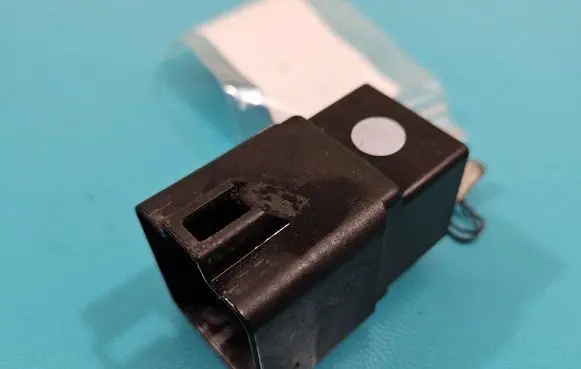 Coolant fan relay
