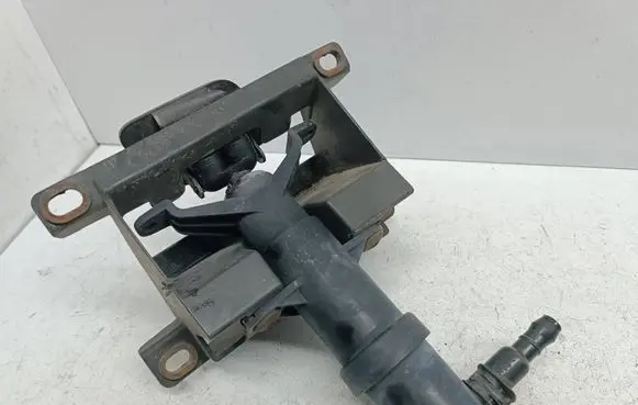 Volkswagen Touareg I Headlight washer spray nozzle 7L6807751 7L6955978