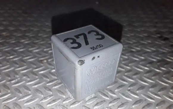 Audi A8 S8 D2 4D Other relay 8D0951253A