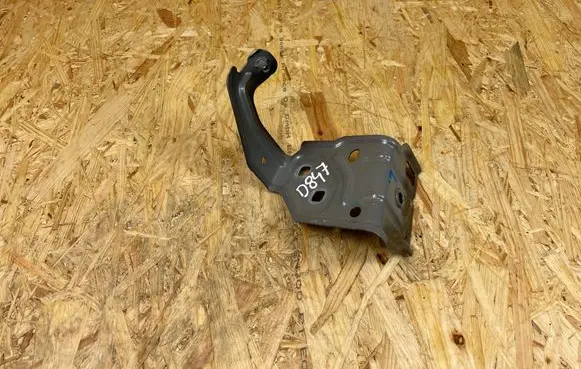 Mercedes-Benz GLA H247 Fender mounting bracket A2478811500