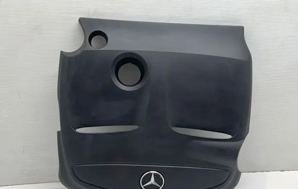 Mercedes-Benz CLA C117 X117 W117 Engine cover (trim) A2700102801 BBP209001 BP2090