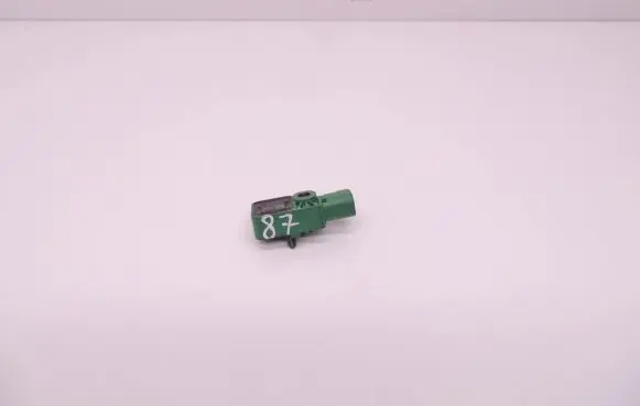 Volvo V50 Airbag deployment crash/impact sensor 30775521 D87