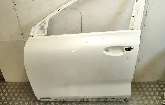 KIA Sorento Front door