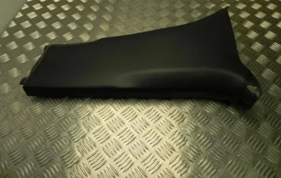 Mercedes-Benz ML W166 (B) pillar trim (bottom) A1666902525 T1024
