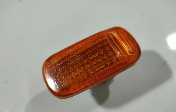 Honda CR-V Front fender indicator light 