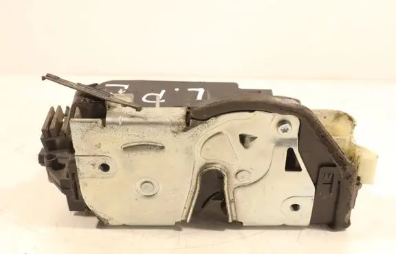 BMW 3 E90 E91 Front door lock 7059967