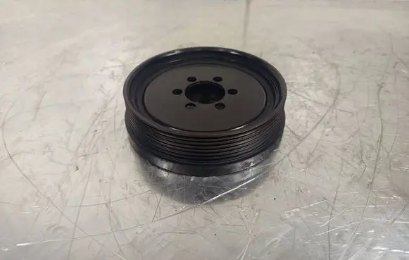 BMW M3 e90 Crankshaft pulley 7551308