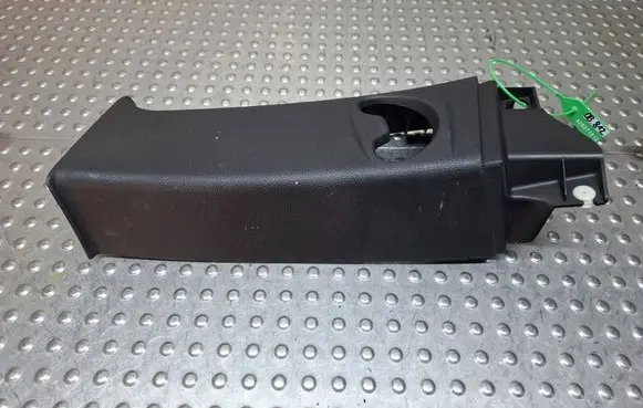 BMW 1 E81 E87 (B) pillar trim (top) S26371812 7058333