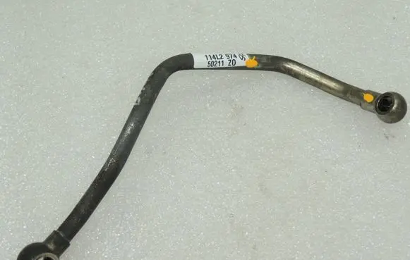 Volvo S80 Oil cooling pipe 30757340