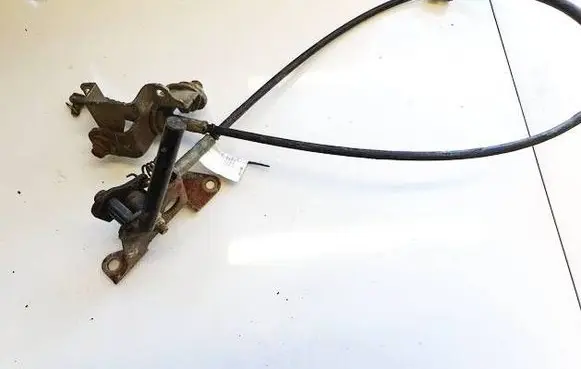 Subaru Legacy Gear shift cable linkage 