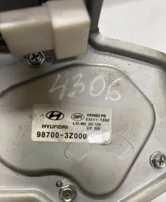 Hyundai i40 Rear window wiper motor 035111660 987003Z000