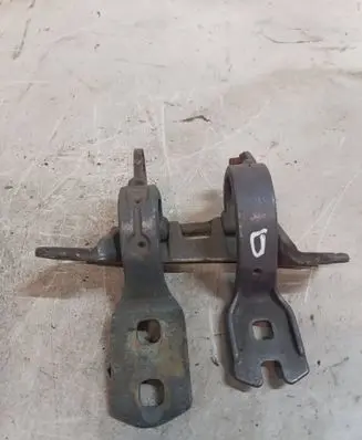 BMW 5 E39 Tailgate/trunk/boot hinge
