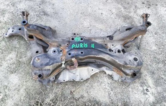 Toyota Auris E180 Front axle beam 