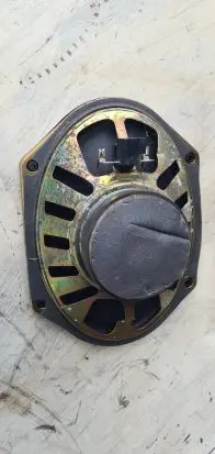 Ford Fiesta Front door high frequency speaker
