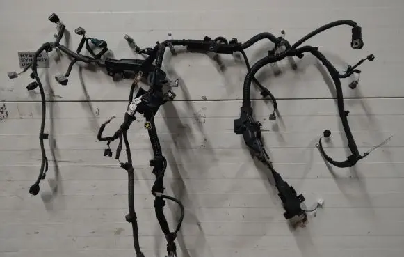 Toyota Auris E180 Engine installation wiring loom 821210Z240