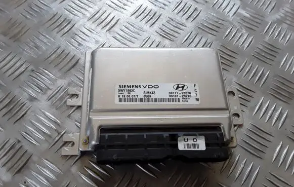 Hyundai Tucson JM Engine control unit/module 5WY1963C 3917123270 3918123270