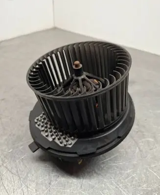Volkswagen PASSAT B7 Heater fan/blower 3C1820015T 3C0907521F