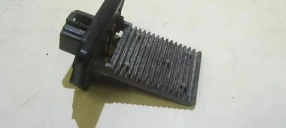 Hyundai Accent Heater blower motor/fan resistor