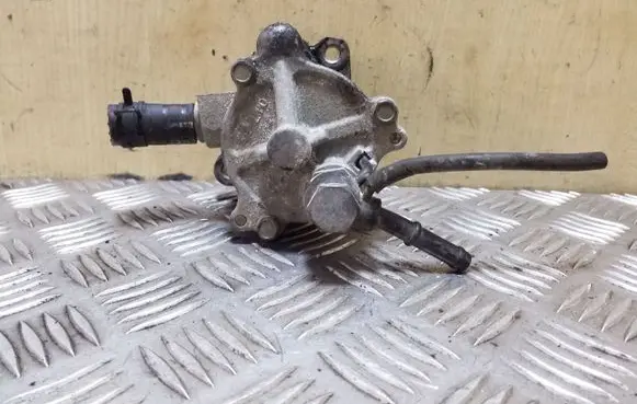 Toyota Corolla E120 E130 Vacuum pump 2930027020