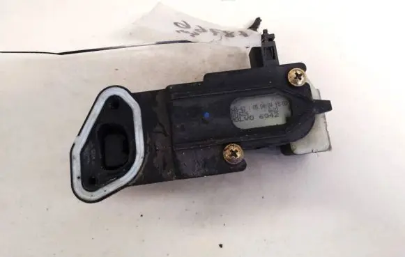 Volvo V50 Central locking motor 30716226