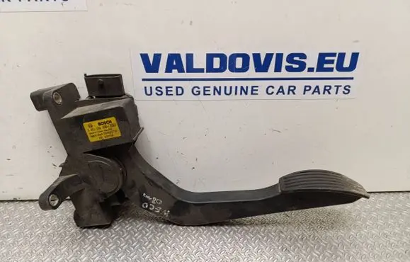 Iveco Daily 4th gen Accelerator throttle pedal 504061735 0281002633 791300109