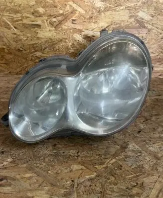 Mercedes-Benz C W203 Headlight/headlamp