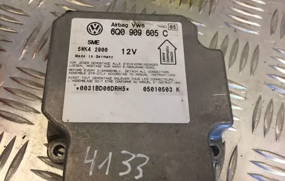 Volkswagen PASSAT B5.5 Airbag control unit/module 6Q0909605C 4133