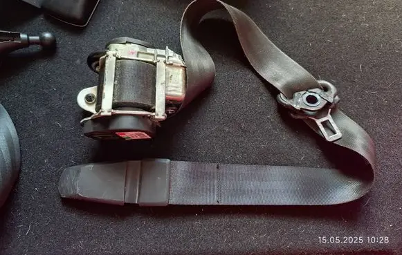 Skoda Superb B6 (3T) Front seatbelt 3T2857701 048924 615479000