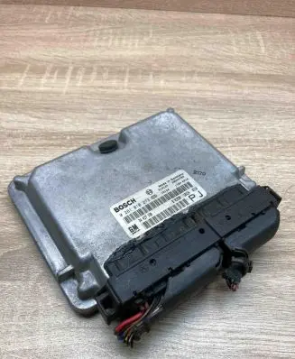 Opel Omega B1 Engine control unit/module ECU 24417198 0281010273