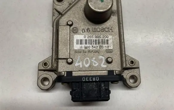 Mercedes-Benz A W168 ESP acceleration yaw rate sensor 0005426518 A0005426518