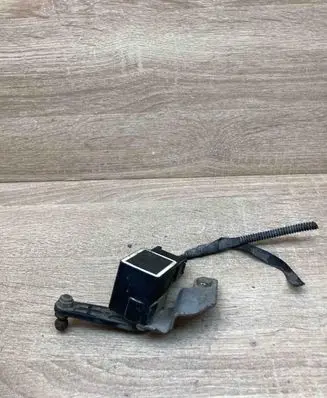 BMW 5 E60 E61 Headlight/headlamp level sensor 6778860 WITHPLUG